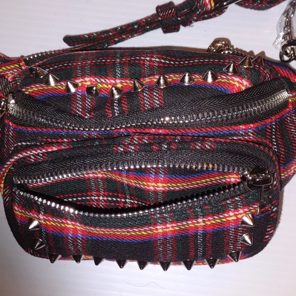 CURRENT MOOD Max Volume Fanny Pack Crossbody - Picture 6 of 17